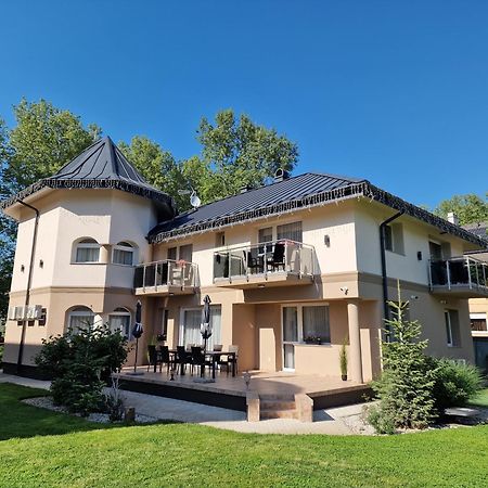Villa Leticia Шиофок Экстерьер фото