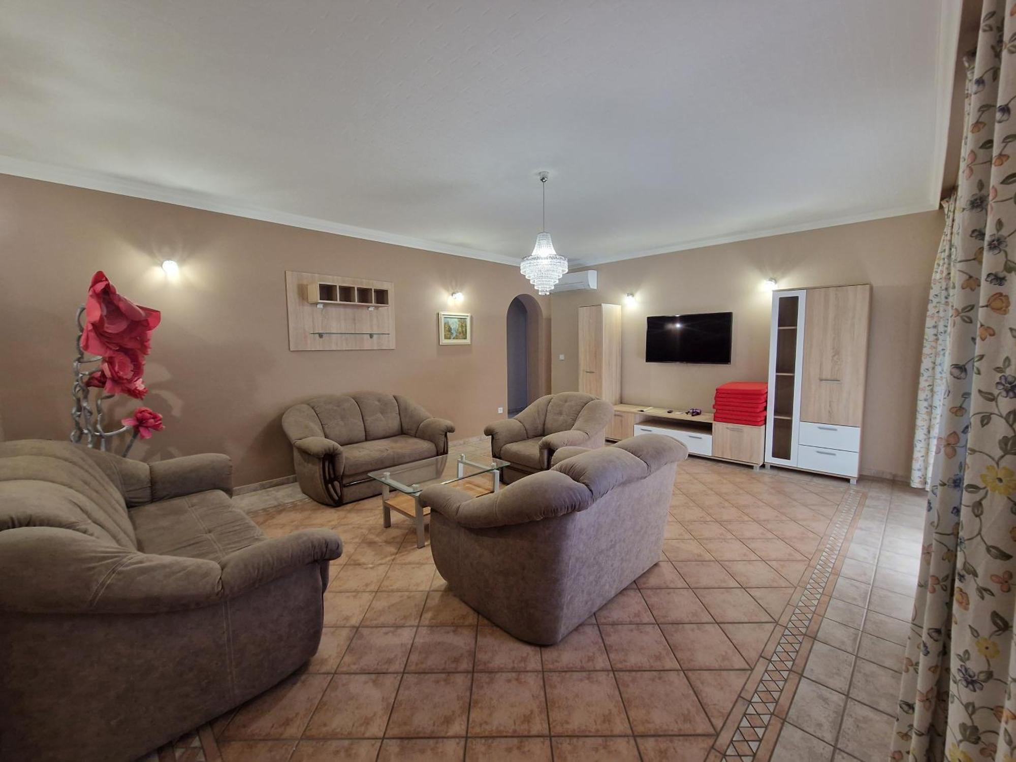 Villa Leticia Шиофок Экстерьер фото