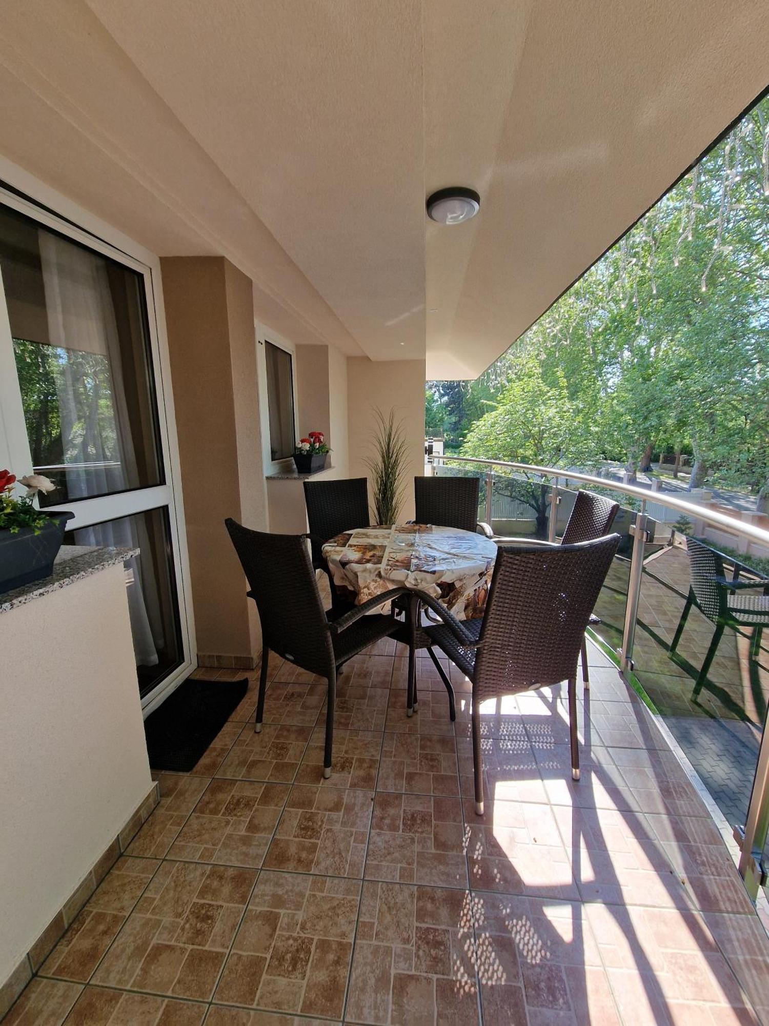 Villa Leticia Шиофок Экстерьер фото